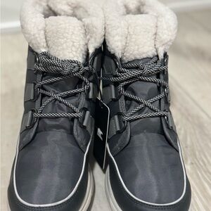 New - Size 11 - Sorel Explorer Carnival Waterproof - Gray and White Winter Boots